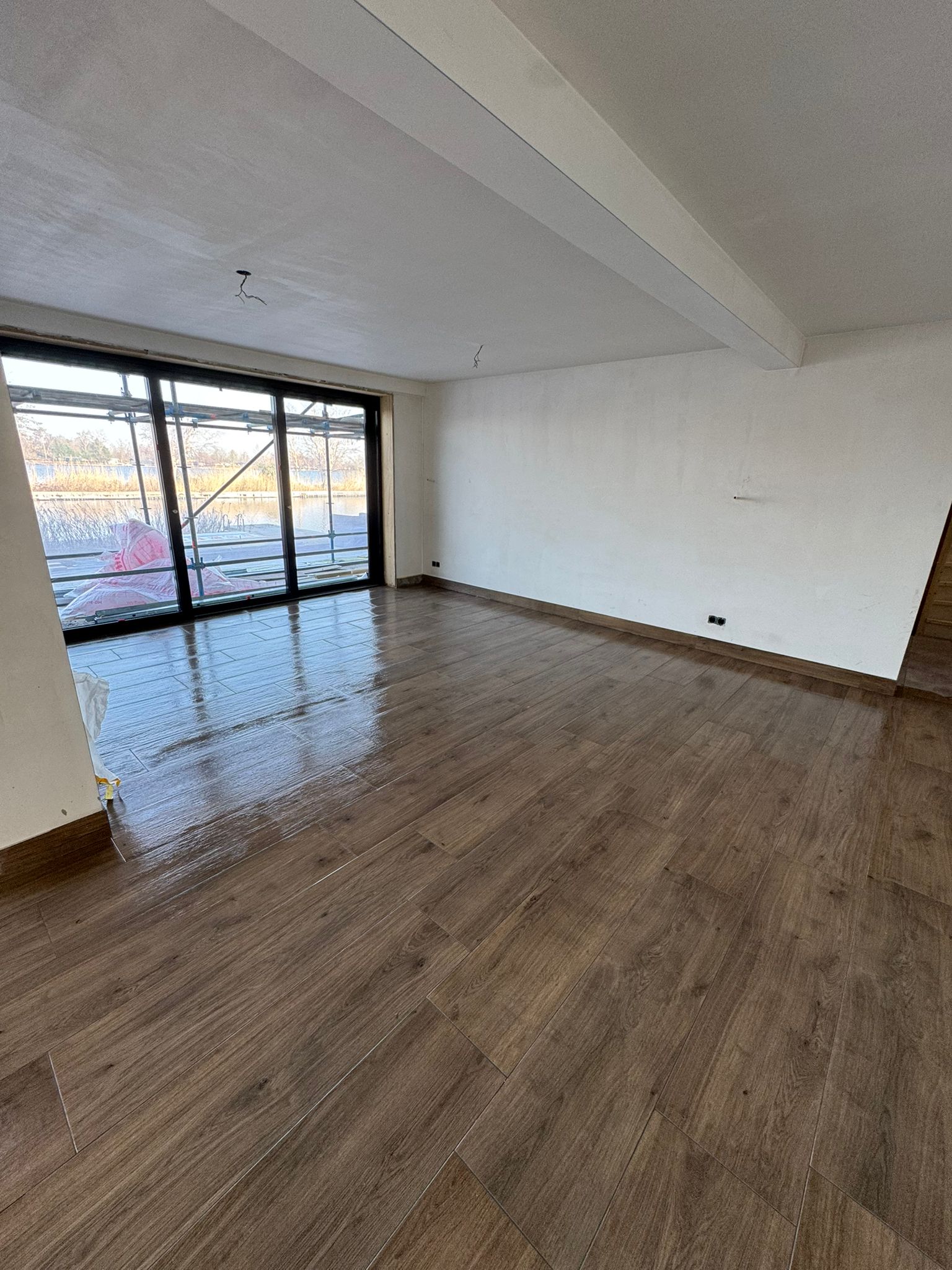 190b1362-b6fc-4c18-b40a-75aa8ff4051a